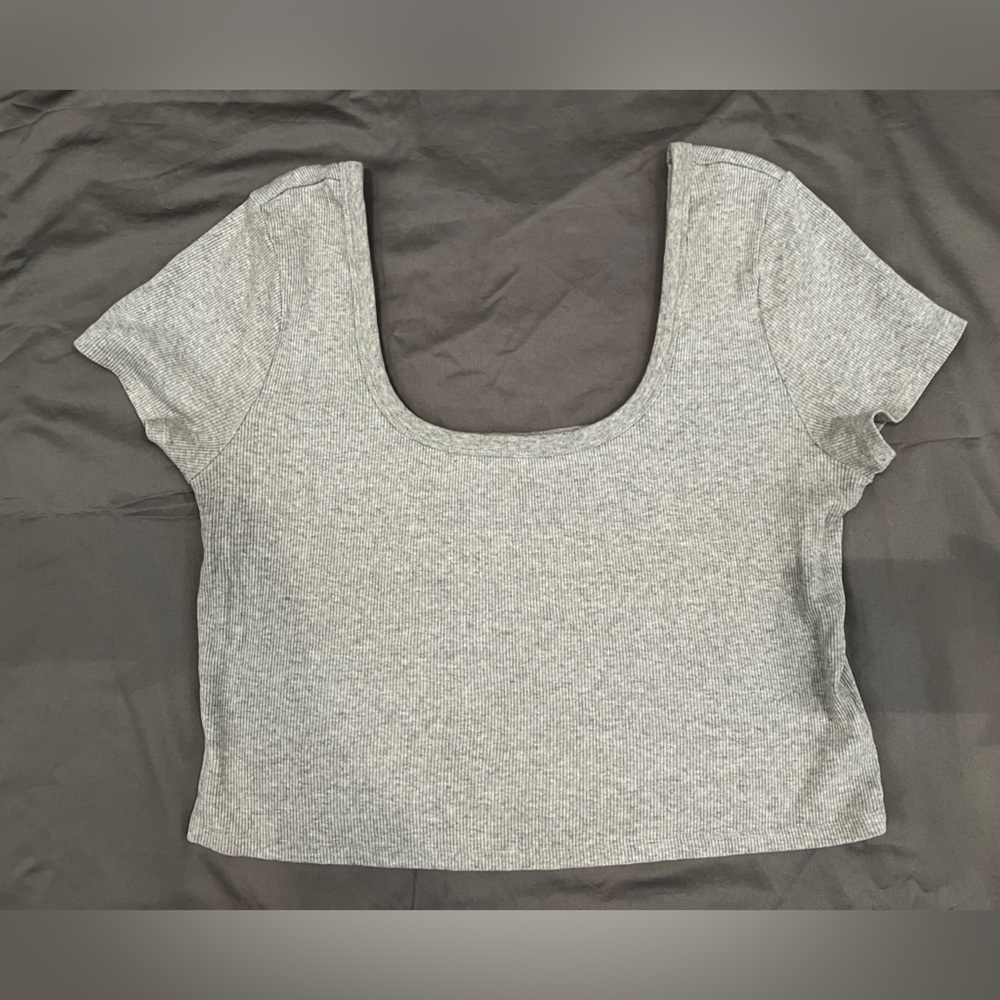 Universal Thread Light Gray Crop Top